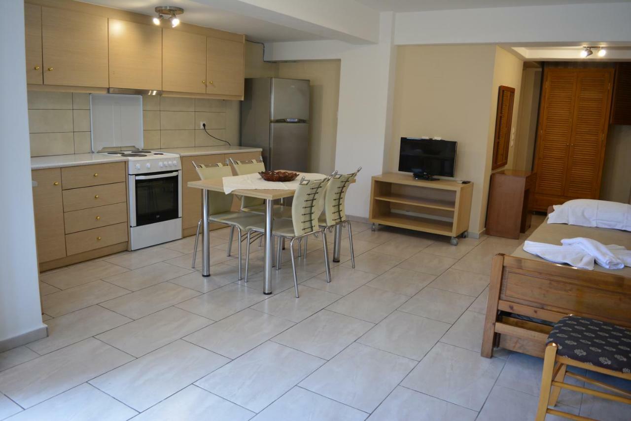 Anemomilos Suites Fira  Dış mekan fotoğraf