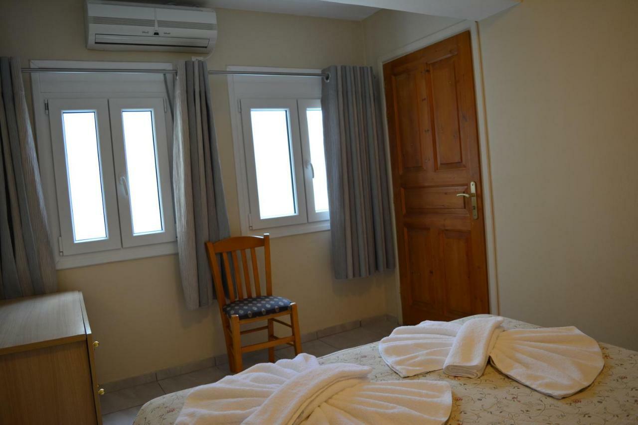 Anemomilos Suites Fira  Dış mekan fotoğraf